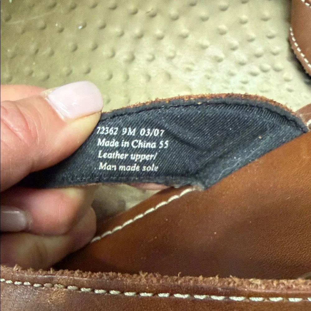 Clark’s Brown Leather Flip Flops - Picture 6 of 6